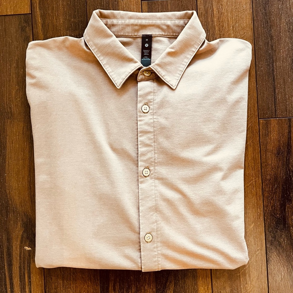 Lululemon Commission Shirt. Size Medium - Picture 4 of 9